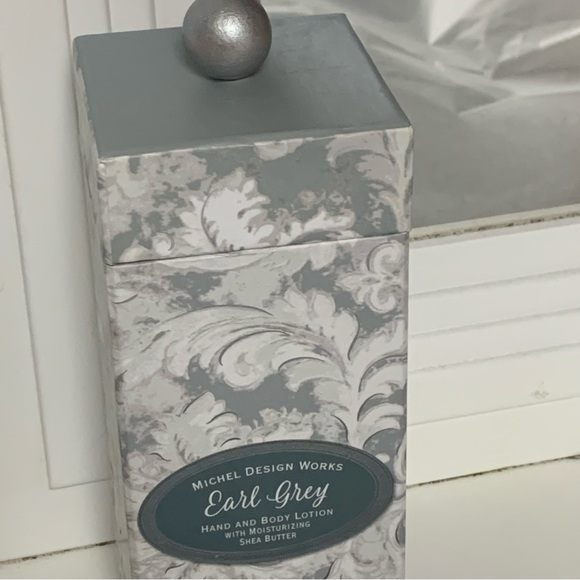 MICHEL DESIGN WORKS “Earl Grey” HAND & BODY LOTION w/SHEA BUTTER! Pump Gift Box - Picture 5 of 10
